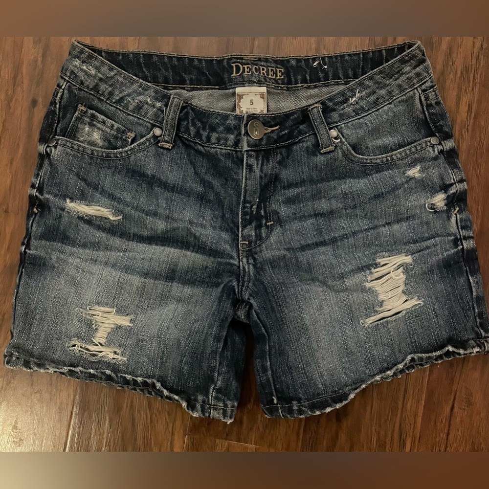 Decree Size 5 Denim Shorts‎